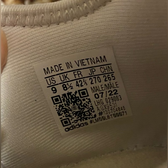 Men’s Size 9 Adidas Runners - Picture 5 of 5